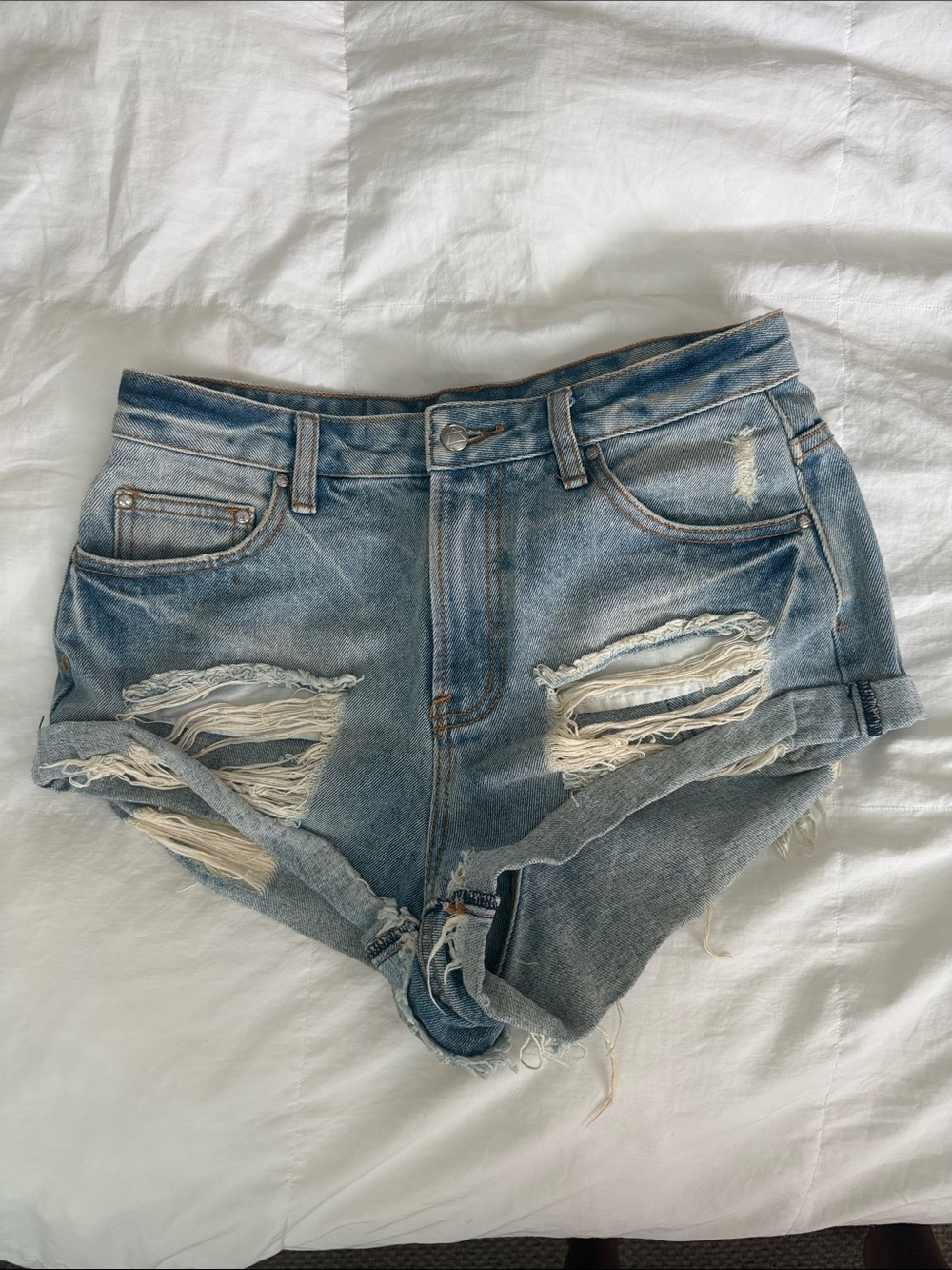 SOME DAYS LOVIN JEAN SHORTS SIZE 24